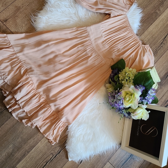 Dress - Picture 3 of 3